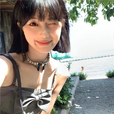 不识君